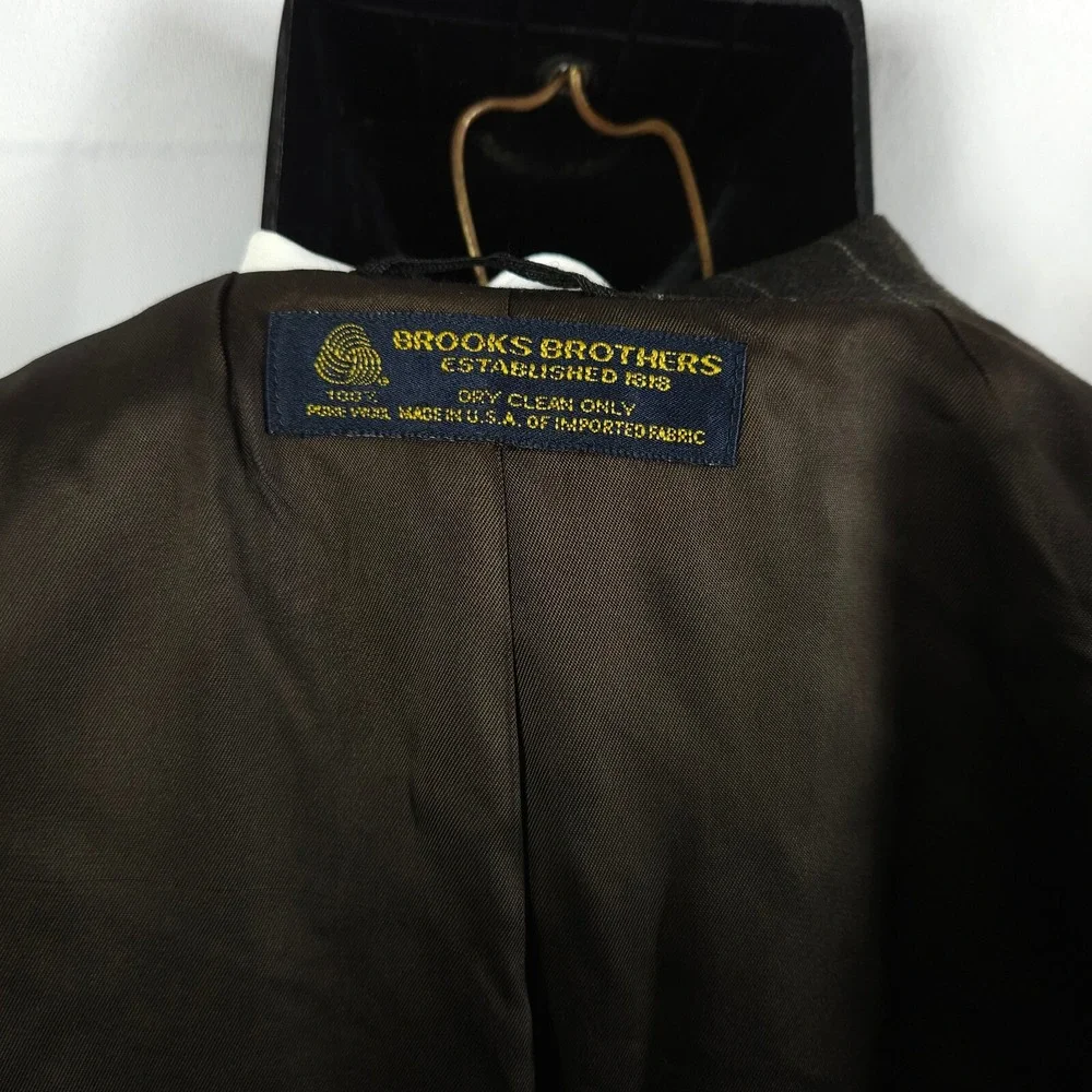 Brooks Brothers Gray Pinstripe Wool Sport Coat Men's Approx 46R‎